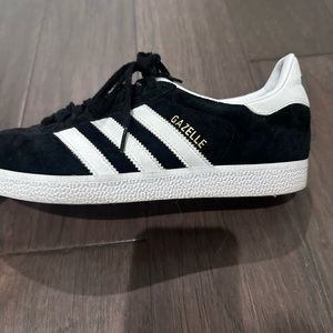 Gazelle black suede adidas